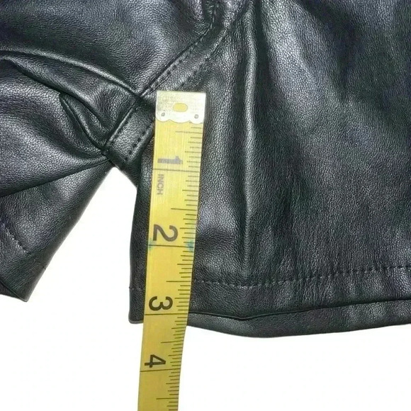 Faux leather high waisted tie size 10 shorts - Picture 10 of 12